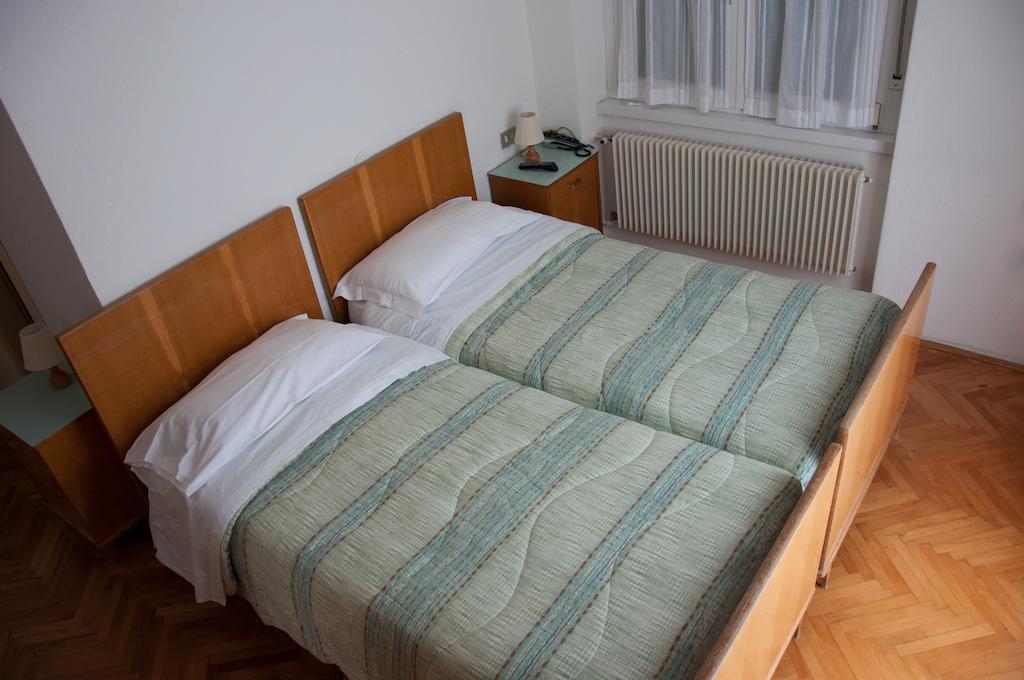 Hotel Italia 2*